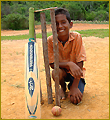 Spirit 10 | Walking into the jungle with a machete, Fabi makes a set of cricket stumps | San Flaviano | Venezuela